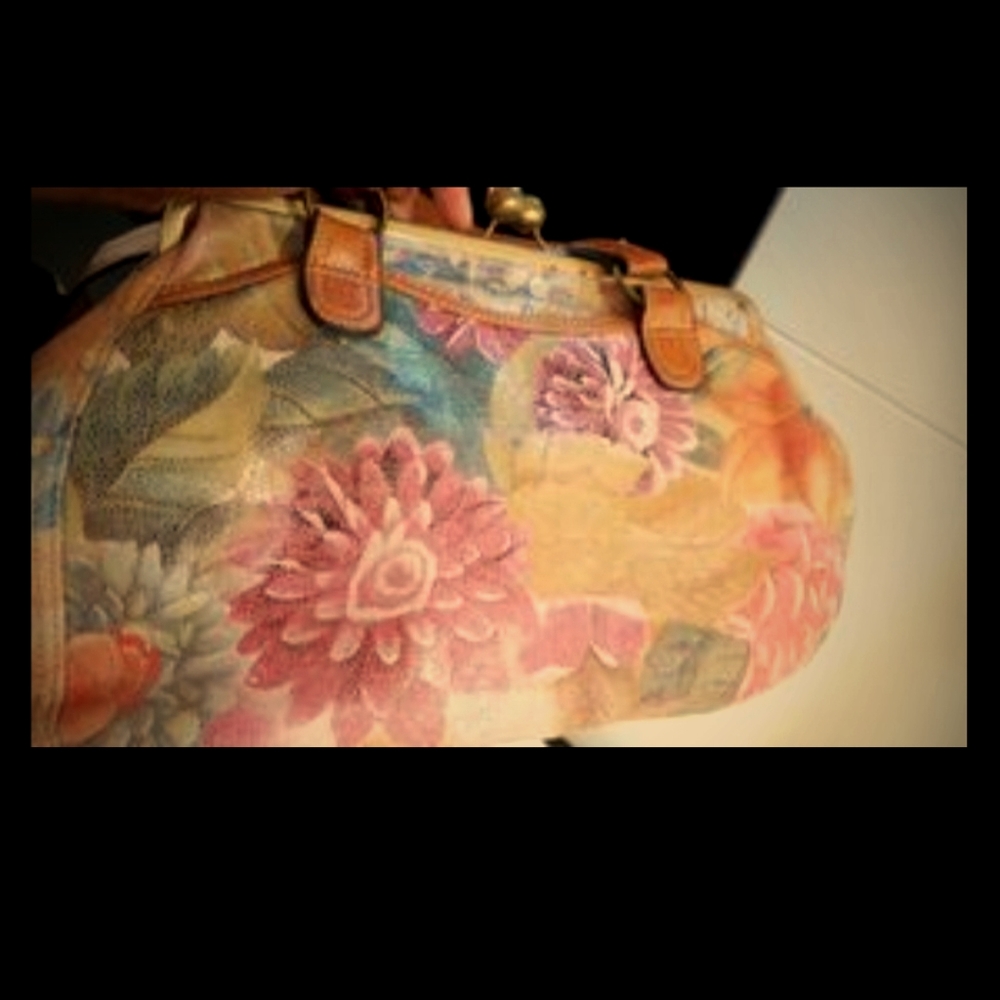 Bueno HandBag *Used Like New*